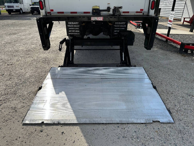 2016 Freightliner M2 106