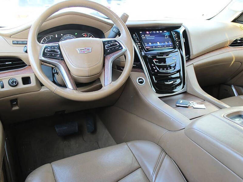 2016 Cadillac Escalade Platinum