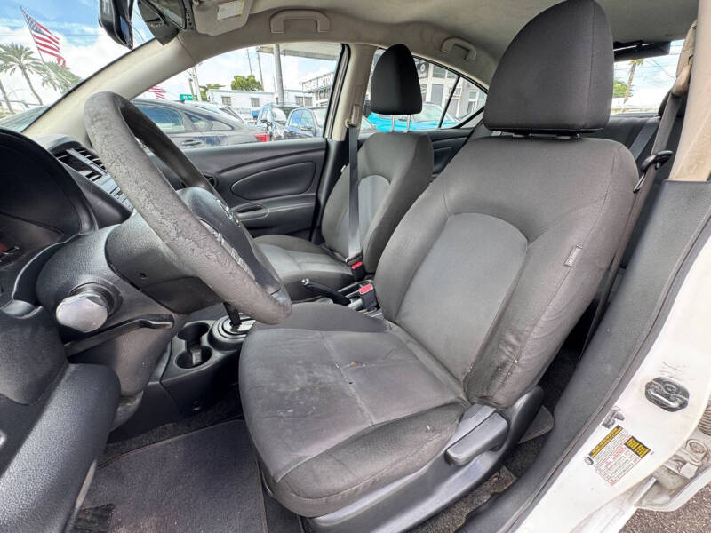 2018 Nissan Versa Sedan S Plus photo 17