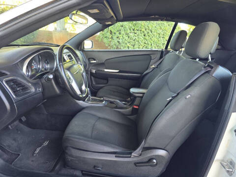 2012 Chrysler 200 Touring