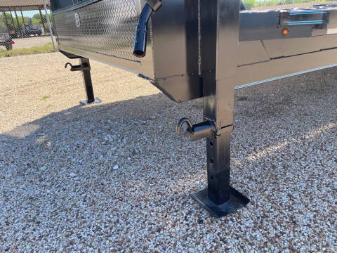 2026 BELLWETHER 8X28
