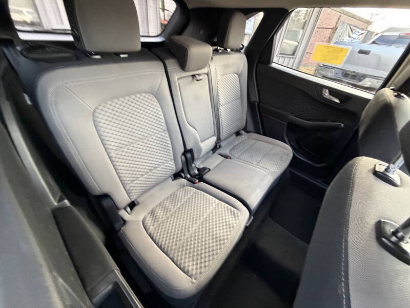 2020 Ford Escape SE