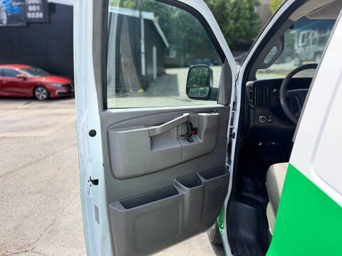 2017 Chevrolet Express 2500