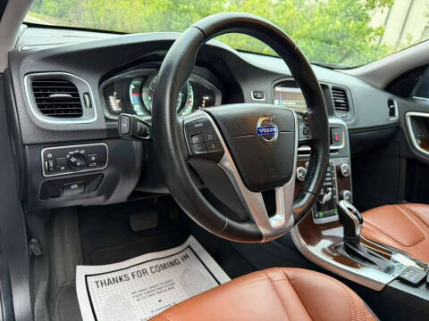 2014 Volvo S60 T5 Platinum