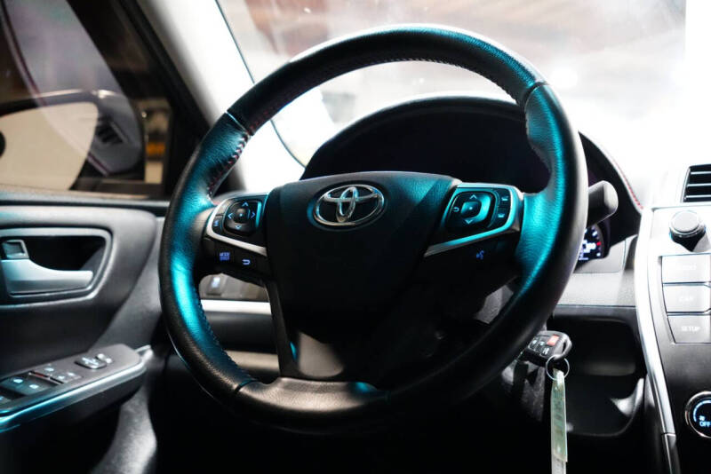 2016 Toyota Camry SE