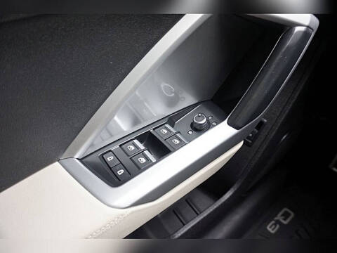 2020 Audi Q3 quattro S line Prem Plus 45 TFSI