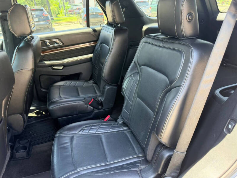 2018 Ford Explorer Platinum