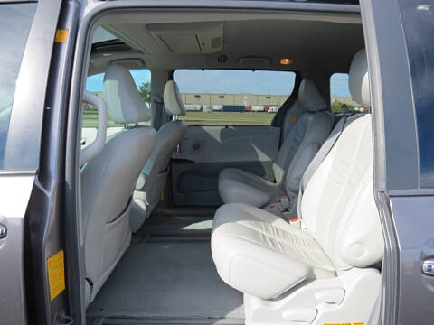 2012 Toyota Sienna
