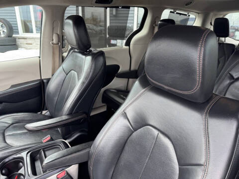 2018 Chrysler Pacifica Touring L