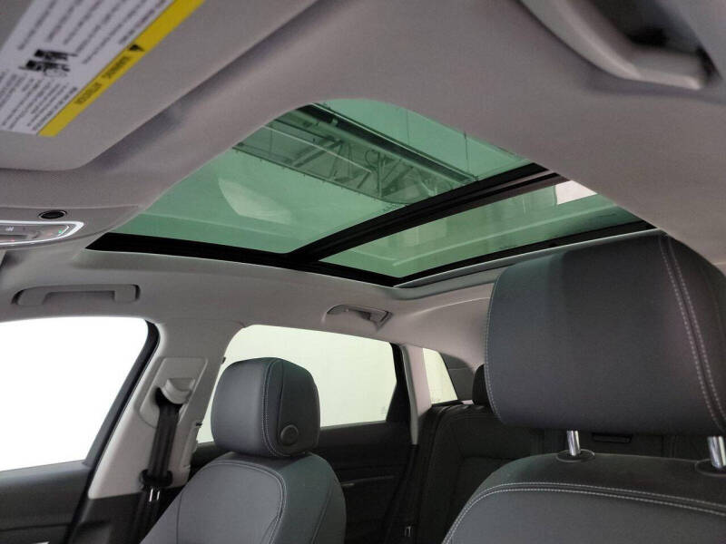 2021 Audi e-tron quattro Premium