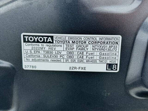 2022 Toyota Prius LE