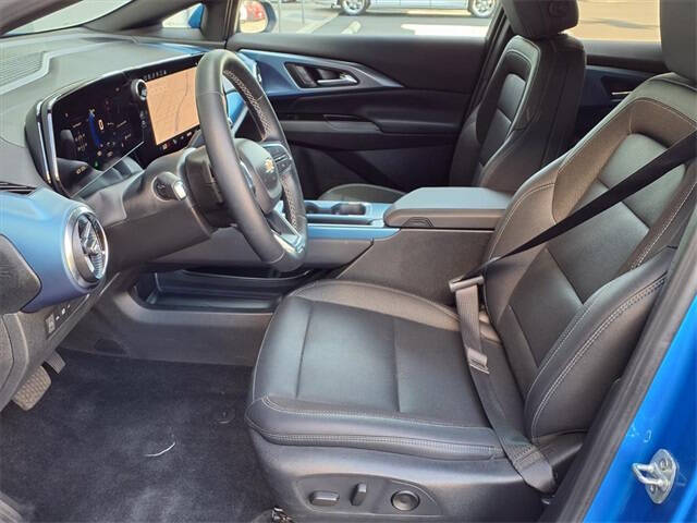 2025 Chevrolet Equinox EV LT