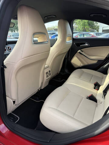 2015 Mercedes-Benz CLA CLA 250