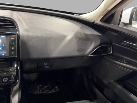 2018 Jaguar XE 25t Premium