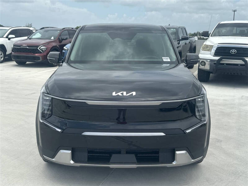 2026 Kia EV9 Light