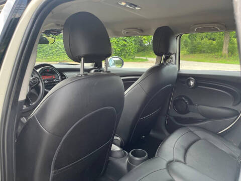 2016 MINI Hardtop 4 Door Cooper