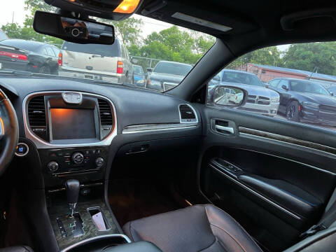 2011 Chrysler 300 C