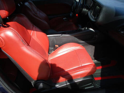 2016 Dodge Challenger SXT