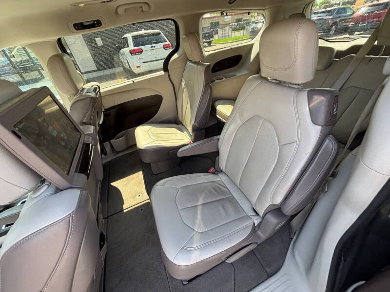 2018 Chrysler Pacifica Touring L Plus