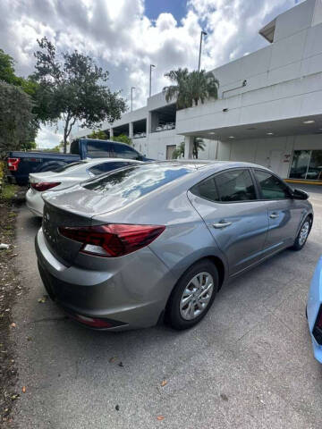 2020 Hyundai Elantra