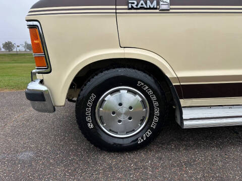 1987 Dodge Ram Van