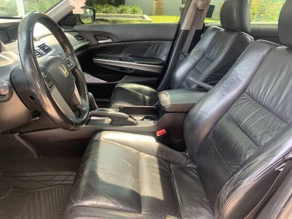 2009 HONDA Accord Sedan - $9,499
