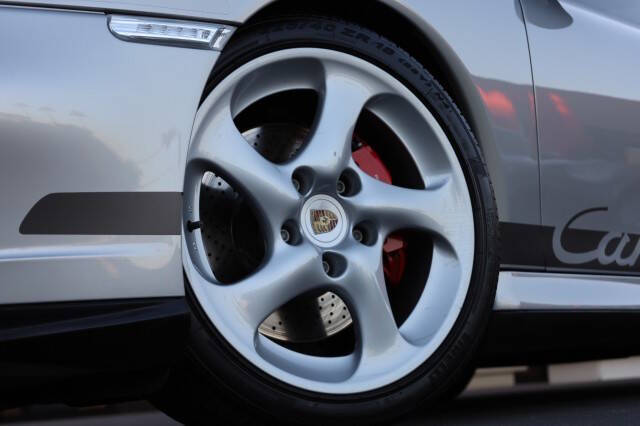 2004 Porsche 911 Carrera 4S