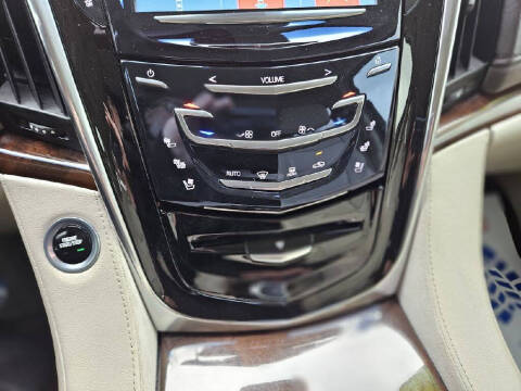 2017 Cadillac Escalade Premium Luxury