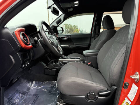 2017 Toyota Tacoma TRD Sport