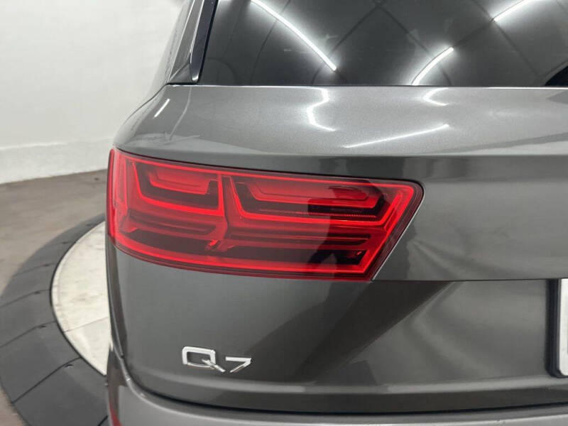 2018 Audi Q7 2.0T quattro Premium Plus