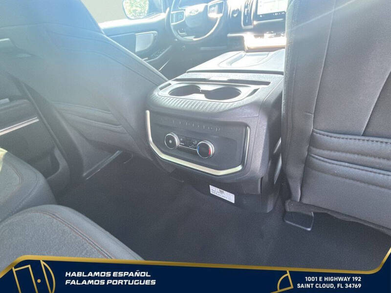 2025 Ford Expedition Active