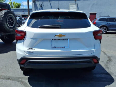 2024 Chevrolet Trax LS