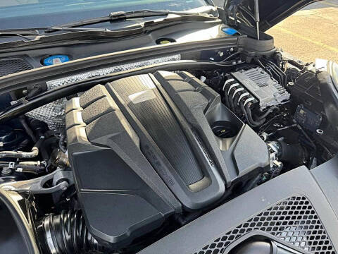 2020 Porsche Macan S