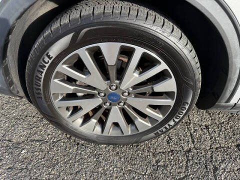 2020 Ford Escape Titanium