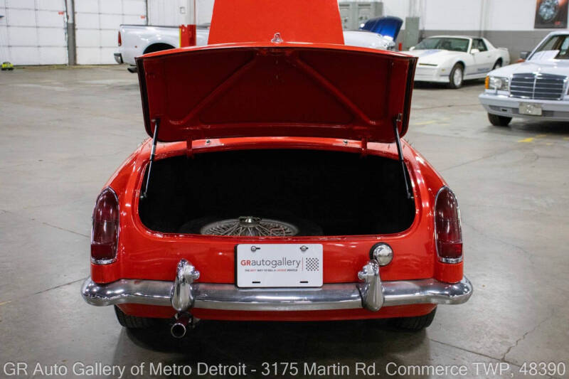 1965 MG MGB