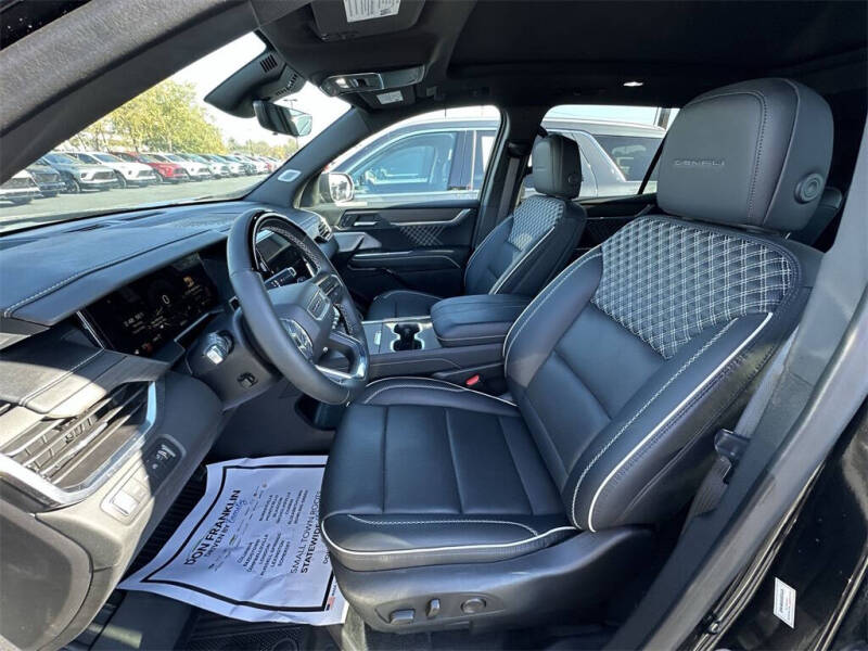 2024 GMC Acadia Denali