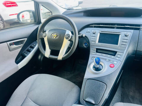 2012 Toyota Prius Three