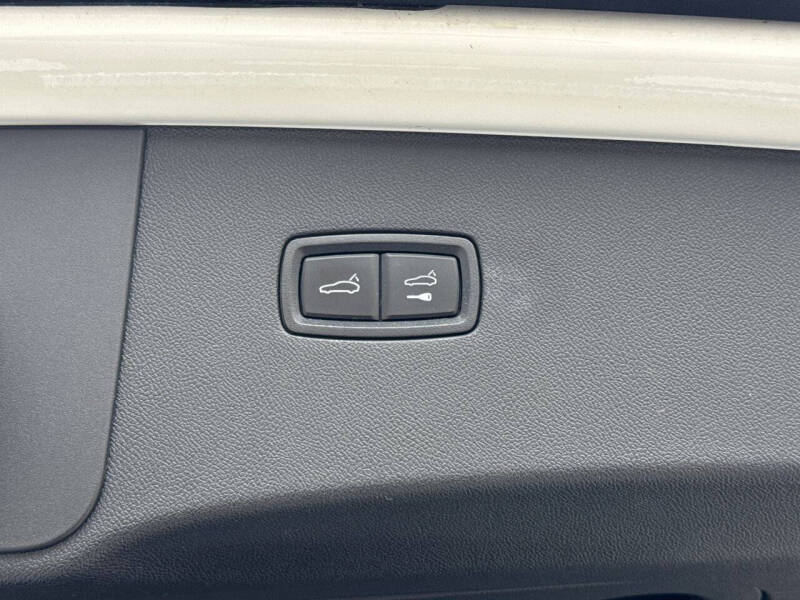 2022 Porsche Cayenne Coupe Platinum Edition