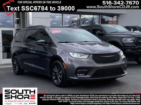 2021 Chrysler Pacifica for sale at South Shore Chrysler Dodge Jeep Ram in Inwood NY