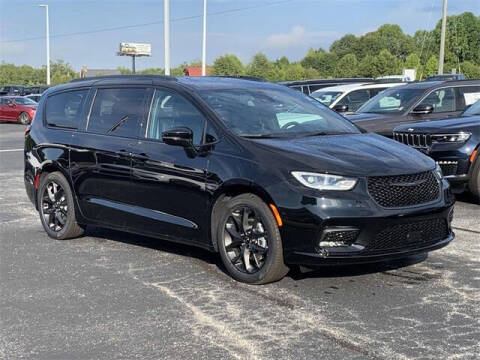 2024 Chrysler Pacifica for sale at Hayes Chrysler Dodge Jeep of Baldwin in Alto GA