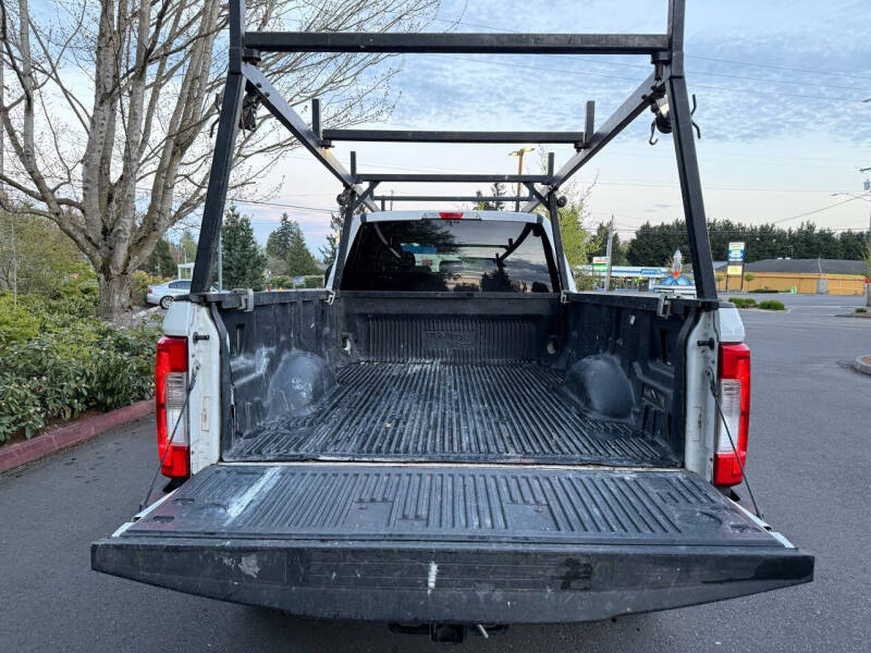 2018 Ford F-350 Super Duty XLT