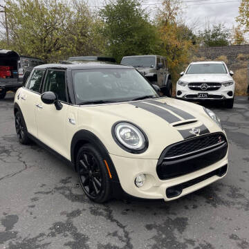 2019 MINI Hardtop 4 Door for sale at Zen Auto Sales in Sacramento CA