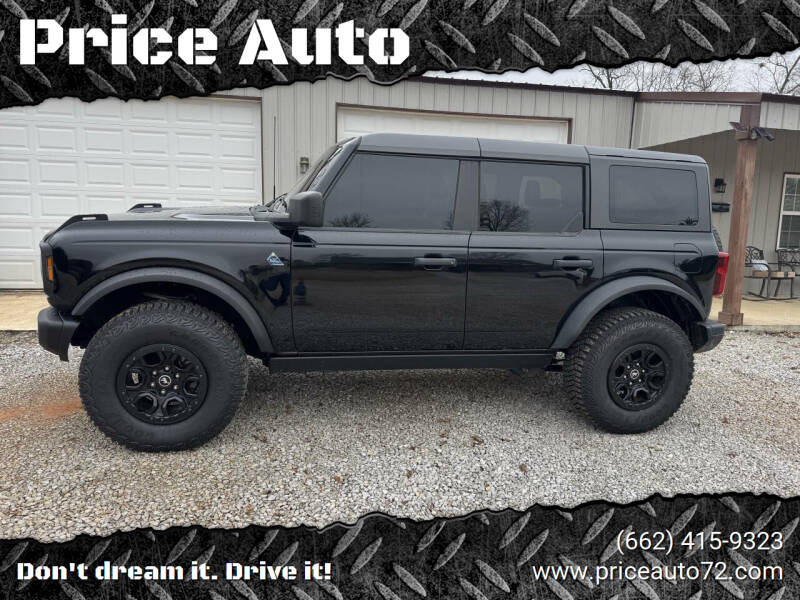 2022 Ford Bronco 4-Door Black Diamond's photo