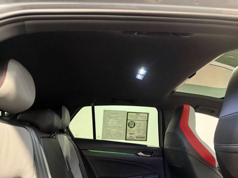 2022 Volkswagen Golf GTI Autobahn