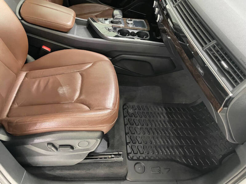 2017 Audi Q7 3.0T quattro Premium Plus