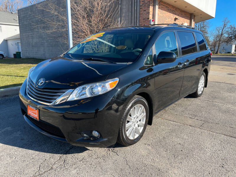 2012 Toyota Sienna for sale at REVOLUTION MOTORS LLC in Waukegan IL