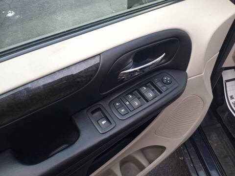2013 Dodge Grand Caravan SE