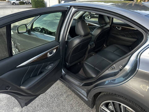 2014 Infiniti Q50 Hybrid Sport