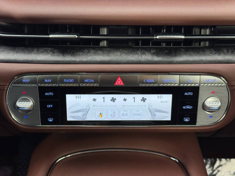 2024 Genesis G90 3.5T e-Supercharger