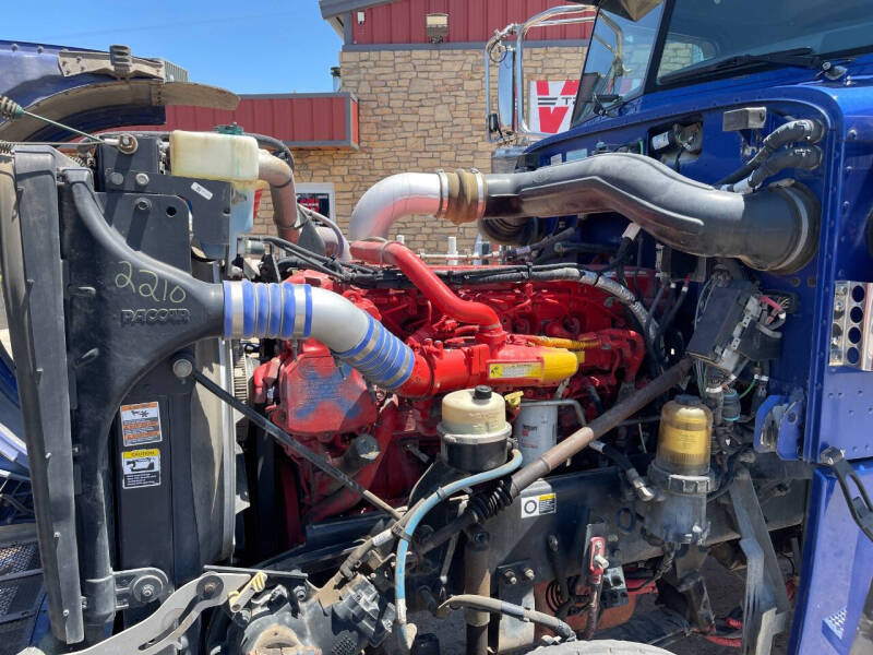 2015 Peterbilt 389